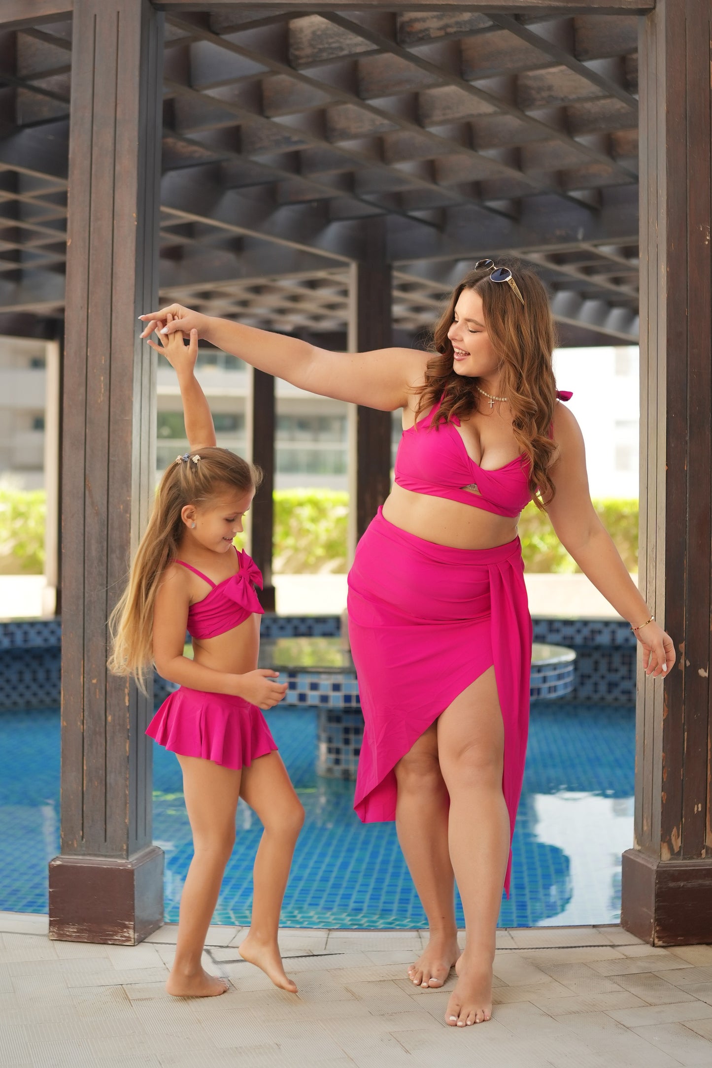 Scarlet Waves – Mother-Daughter Coordinated Swimwear Set