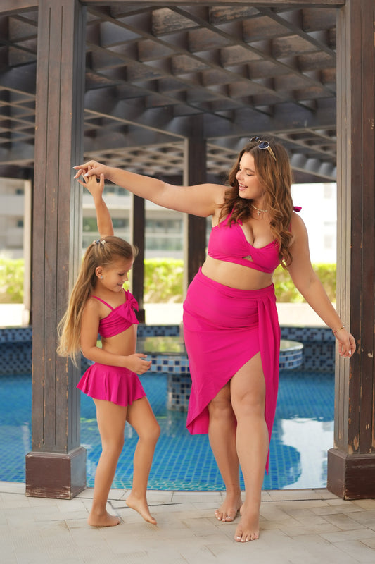 Scarlet Waves – Mother-Daughter Coordinated Swimwear Set